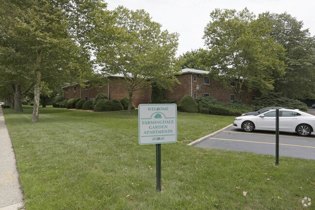 Photo - Farmingdale Apartments