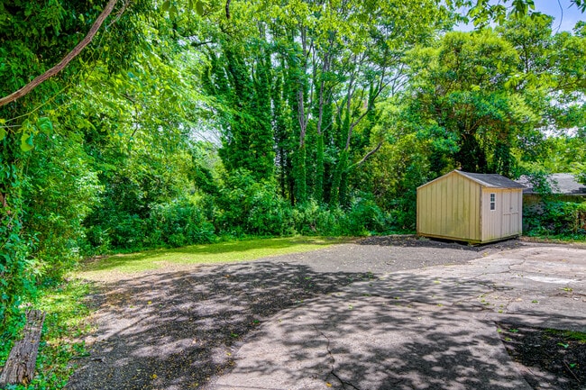 Photo - 202 Wilson St