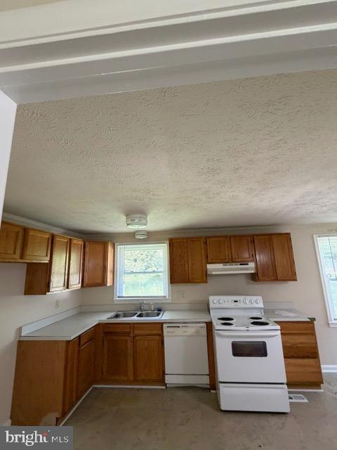Photo - 1562 Lakeview Dr