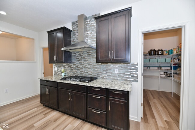 Photo - 6013 Meadowview Dr