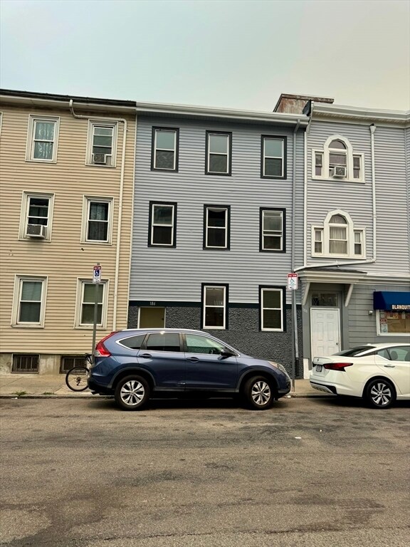 Photo - 186 Marion St Unit 1
