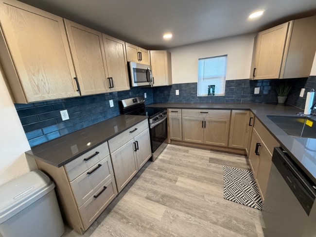 Photo - 1010 Reed Ave