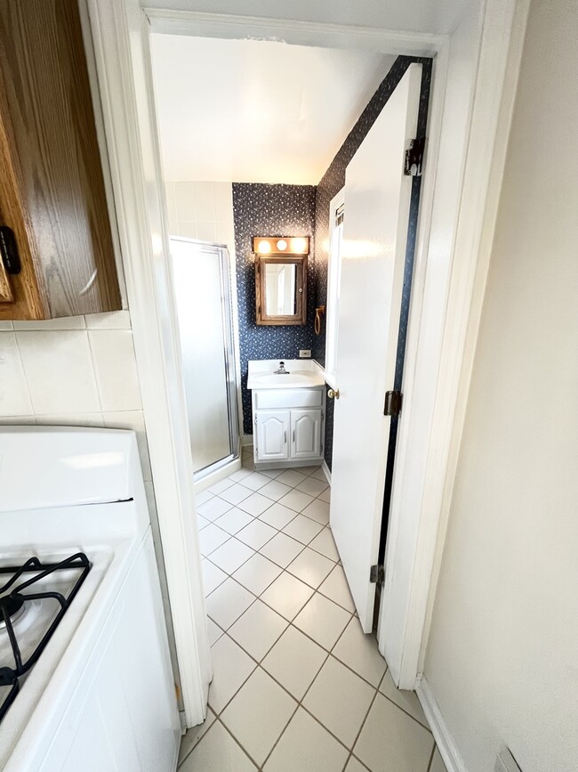 Photo - 1310 Wilmette Ave Unit 2E