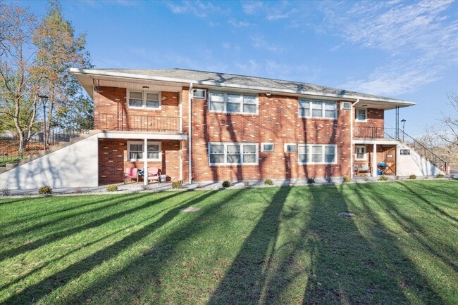Photo - 285 Stamets Rd Unit 285 Stamets Rd Apt 2