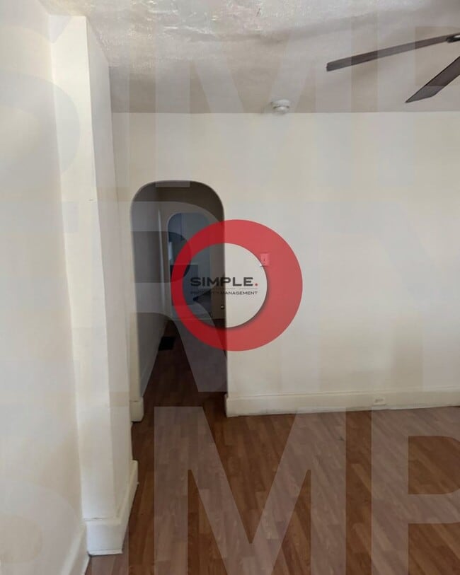 Photo - Great Location