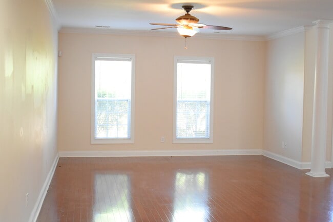 Photo - 1305 Wakefield Ct