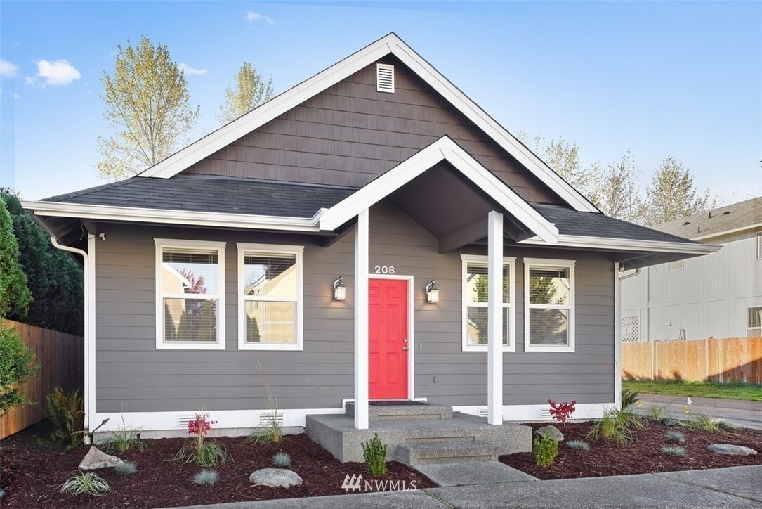 Photo - 208 Whispering Pine Plz House