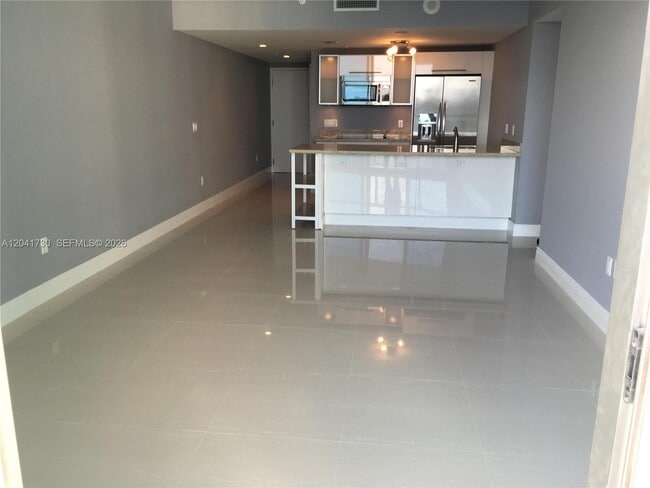Photo - 185 SW 7th St Unit 2104