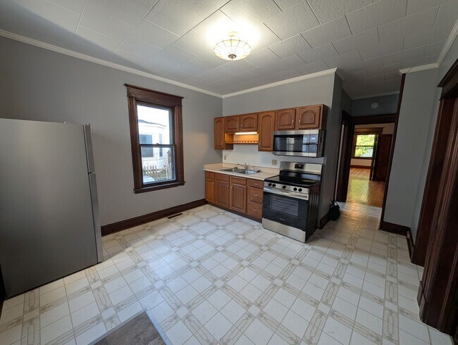 Photo - 60 McElwain Ave Unit 1