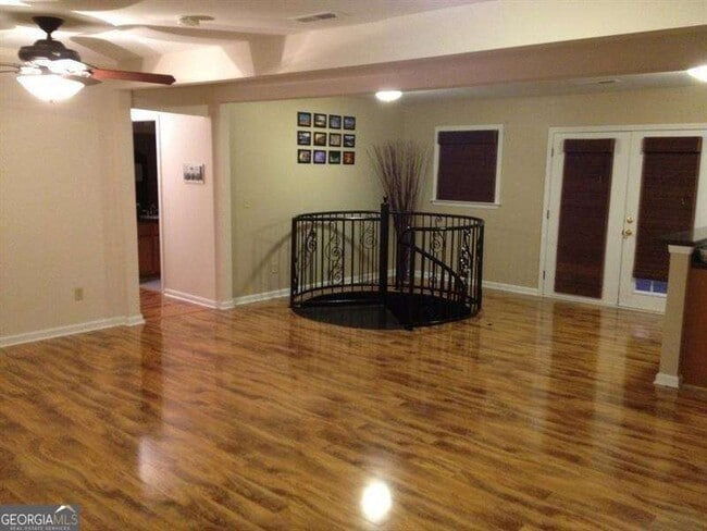 Photo - 1593 Bubbling Creek Rd NE