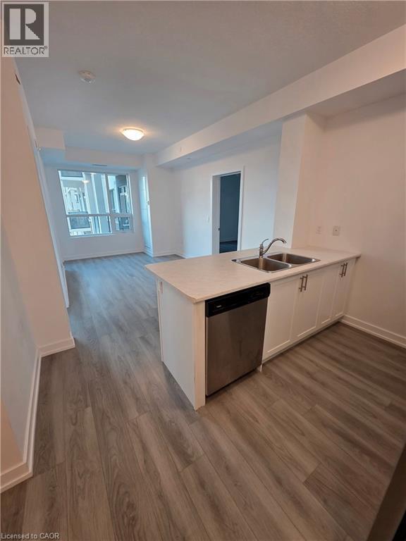 Photo - 5055 Greenlane Rd Unité 433