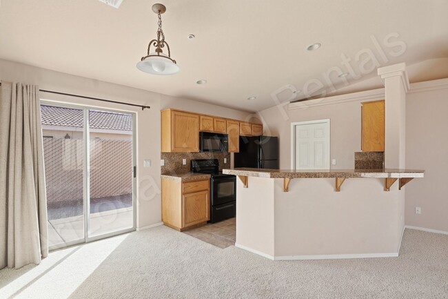 Photo - 3330 Tomahawk Dr Unit 102