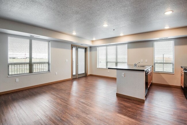 Photo - Nova at Riverdale Station