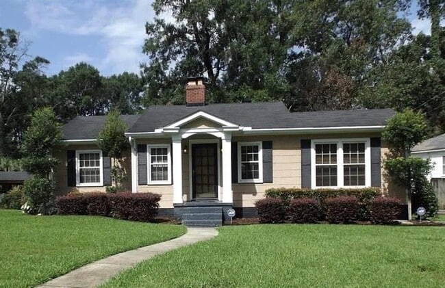 Building Photo - 2351 Taylor Ave