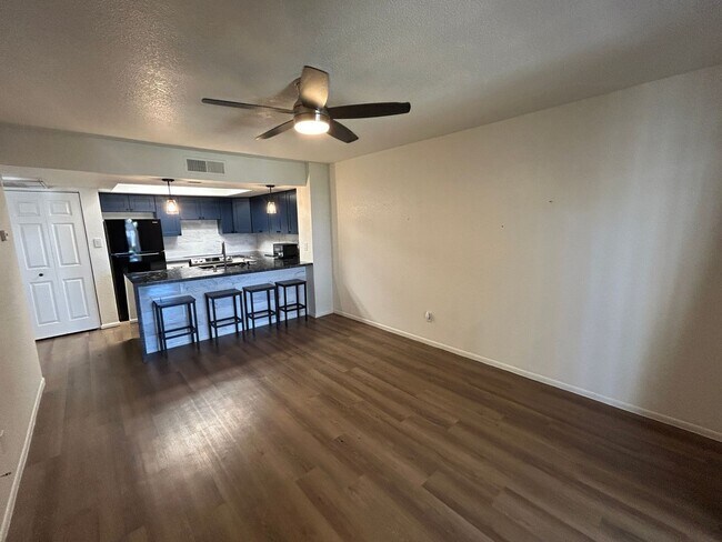 Photo - 4730 W Northern Ave