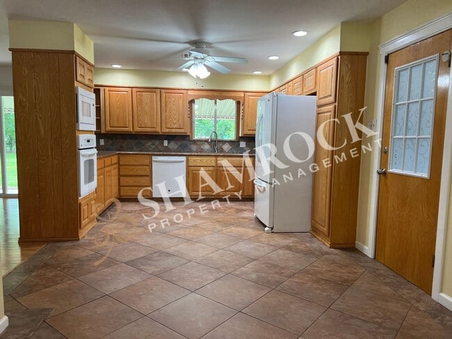 Photo - Woodway Home