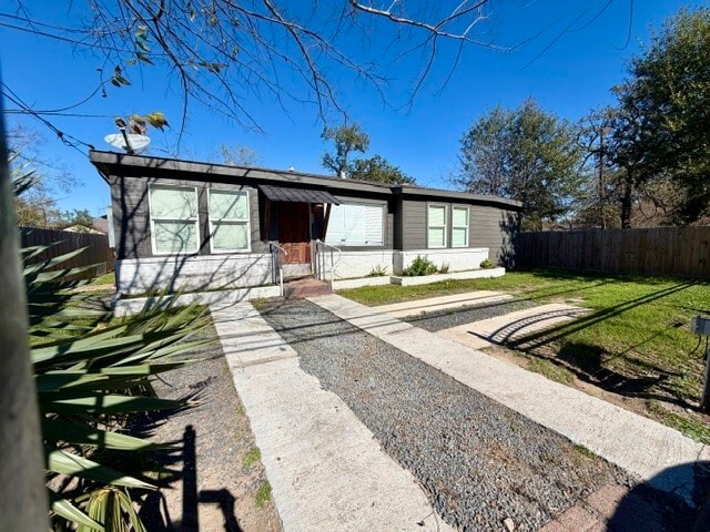 Building Photo - 425 Plymouth St