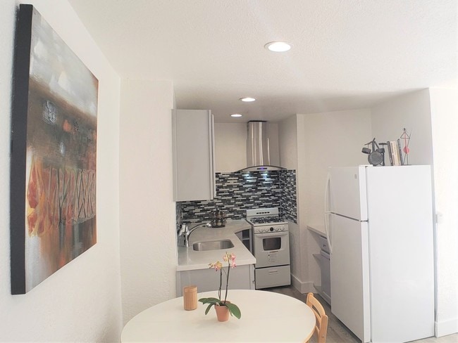 Photo - 5421 Market St Unit C