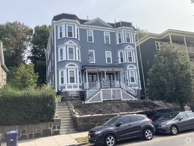 Building Photo - 108 Hyde Park Ave Unit 1 Rental