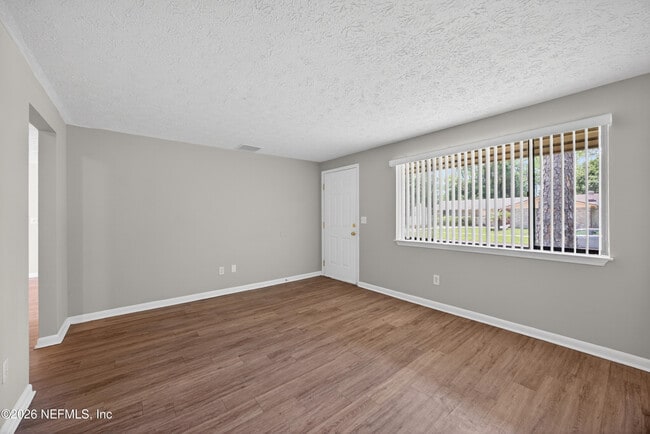 Photo - 4177 Timberlake Dr E
