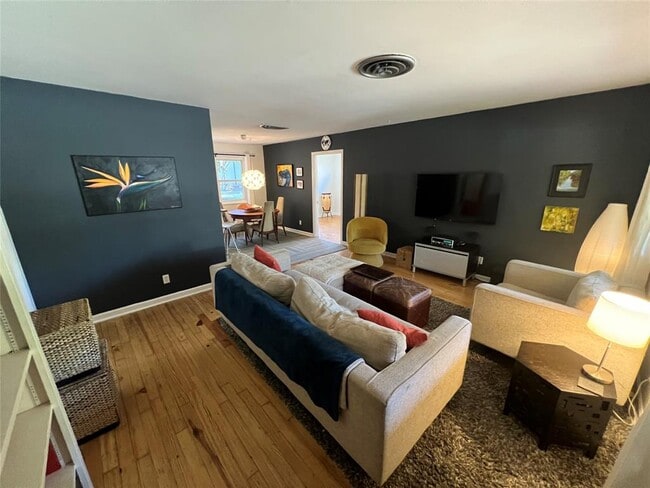 Photo - 4506 Oakmont Blvd