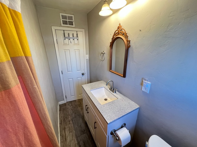 Photo - 1337 W El Rio Dr