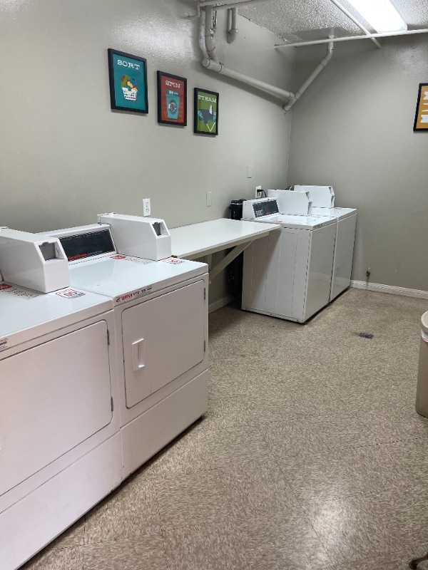 Photo - 1590 W Palm Ln Unidad 41