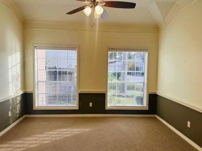 Photo - 1511 Beaconshire