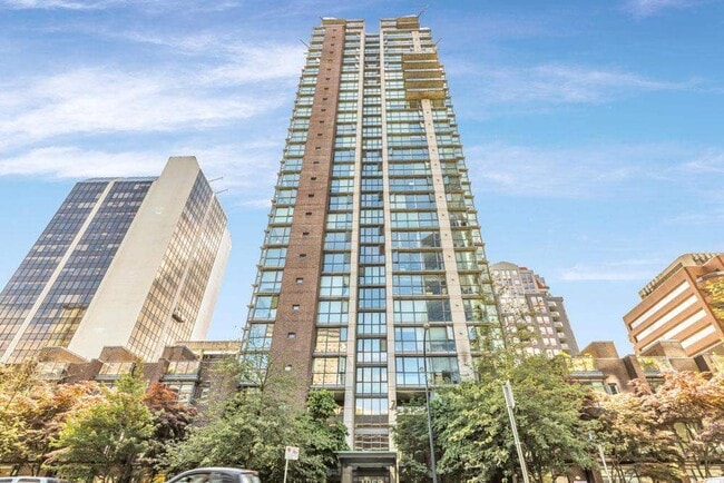 Building Photo - 1068 Hornby St Unit 902