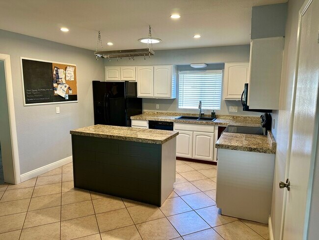 Photo - Wonderful Continental East home in Tempe!!