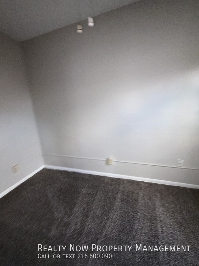 Photo - 3417 Storer Ave