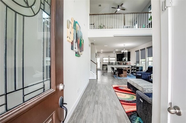 Photo - 15912 Cadoz Dr