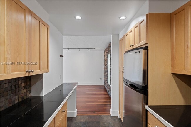 Photo - 145 SE 25th Rd Unit 404