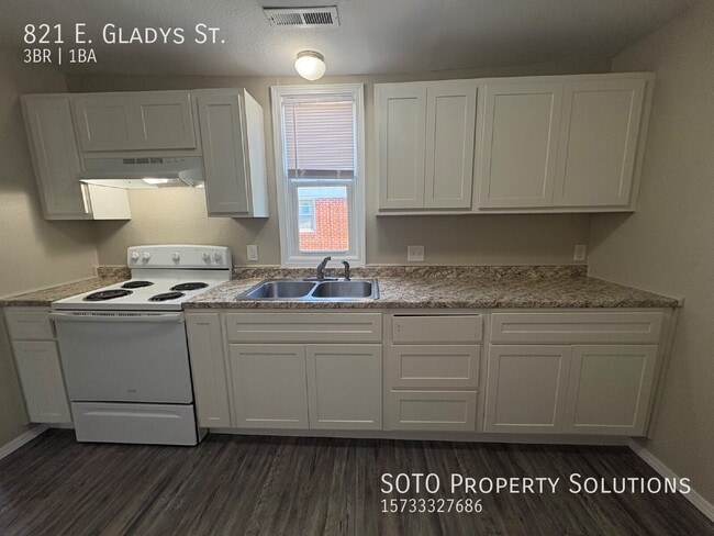 Photo - 821 E Gladys St