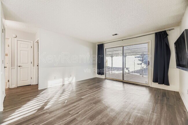 Photo - 1199 S Troy St