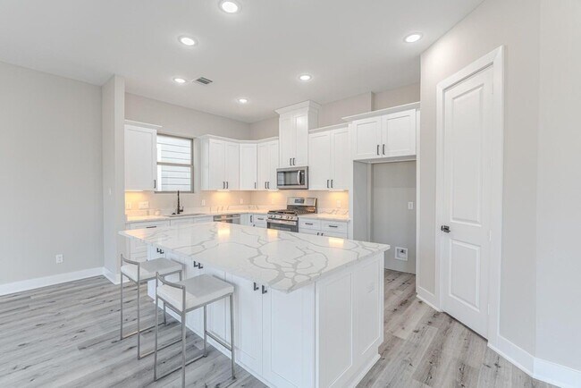 Photo - 15038 Wunderlust