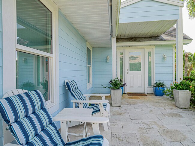 Photo - 856 Norfolk Pine Ln