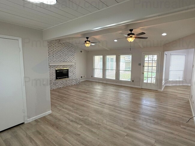 Photo - AVAILABLE NOW!!! Beautiful 4-bedroom, 2.5-bath home in the heart of Richardson