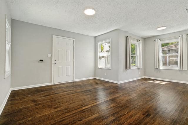 Photo - 4808 Sherwood Dr