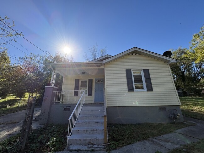 Photo - 1964 Bethel Ave