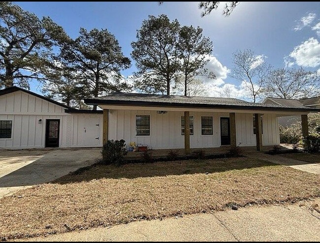Photo - 81 Lakeview Dr