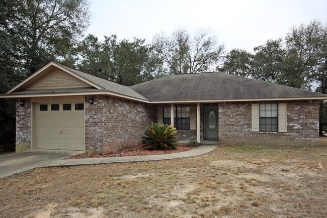 Building Photo - Central Milton 3-Bedroom Home in Top-Rated School District Minutes to I-10 & Whiting Field