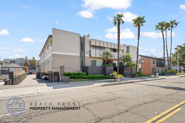 Photo - 1105 N. Flower St.