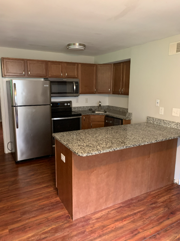 Building Photo - 726 Ohio Pike Rental