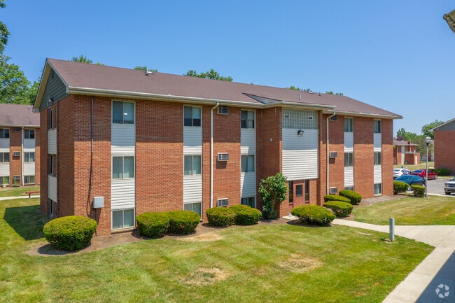 Oakwood Park Apartments