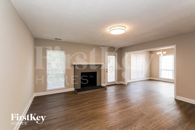 Photo - 13835 Poppleton Ct