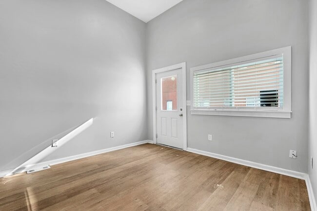 Photo - 1518 Howard St