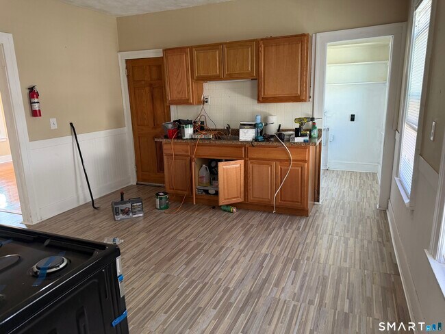 411 Ellis St Unit Second Floor