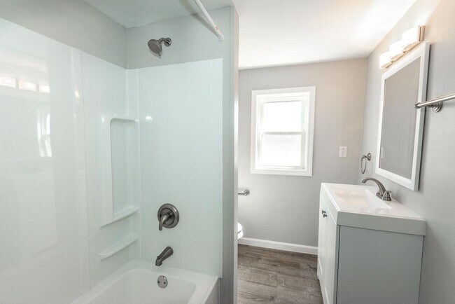 Photo - 453 Edith St Unidad 2nd Floor