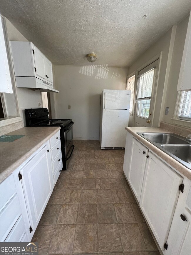 Photo - 145 Herring St